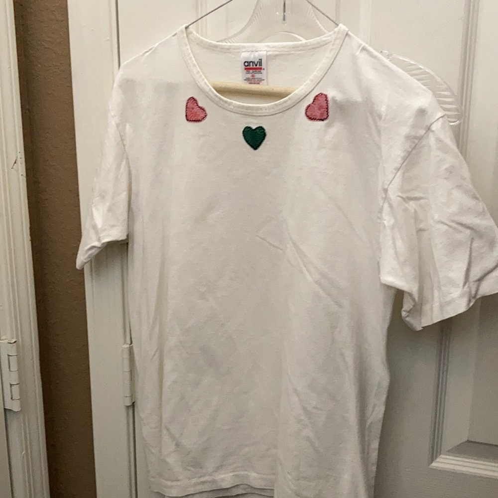 FINAL MARKDOWN Cute anvil tee (M)